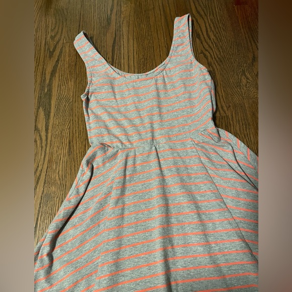 Spring/Summer Dress - Picture 2 of 6